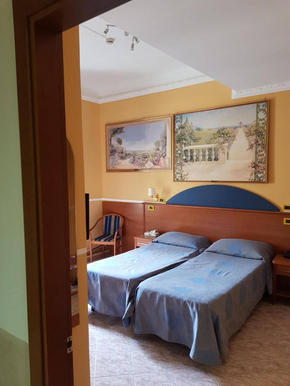 Hotel Kennedy Roma Esterno foto
